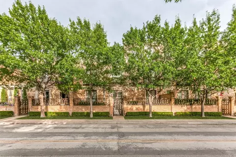 6605 Bandera Ave #1B, Dallas, TX 75225