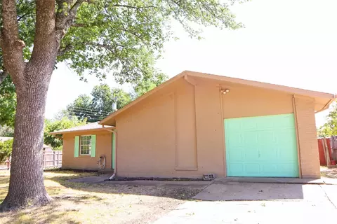 3106 Centennial Dr, Garland, TX 75042