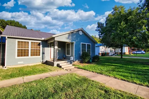 814 Coit St, Denton, TX 76201