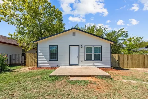2300 Amanda Ave, Fort Worth, TX 76105