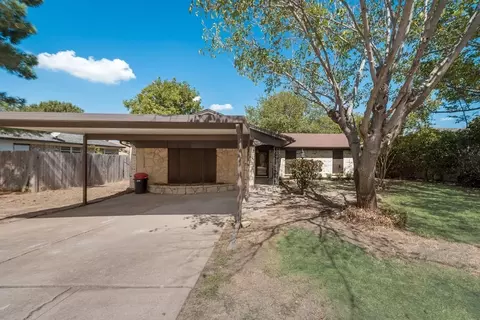 4409 Mink Dr, Haltom City, TX 76117