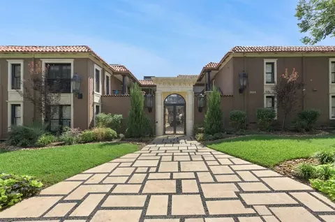 5904 Sandhurst Ln #248, Dallas, TX 75206