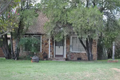 1050 County Road 419, Comanche, TX 76442