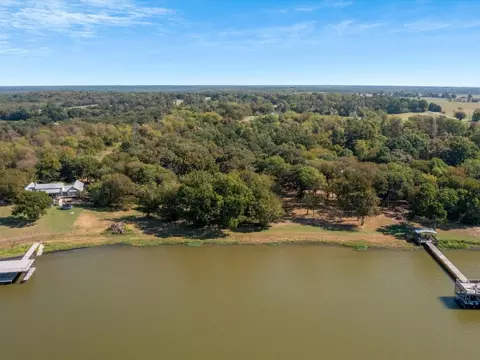23 S Oaks Ln, Lone Oak, TX 75453