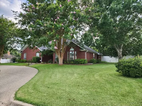 906 Wellington, Athens, TX 75751
