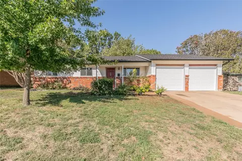1866 Shelman Trl, Fort Worth, TX 76112