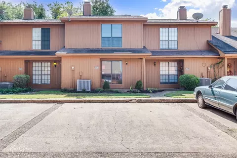 3267 Eastwood Dr, Shreveport, LA 71105