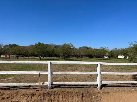 950 E Jeter Rd, Bartonville, TX 76226