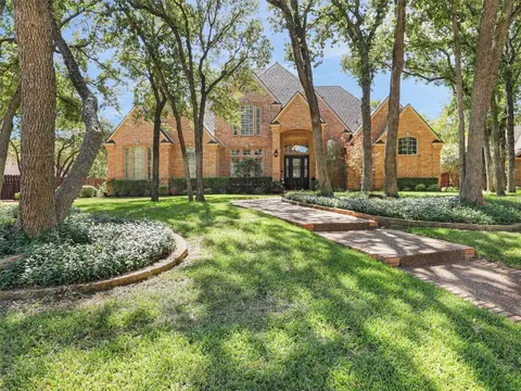 924 Williamsburg Ln, Keller, TX 76248