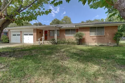 5329 Ammons St, Haltom City, TX 76117
