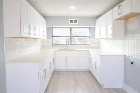 2405 Bryan St, Commerce, TX 75428 photo 25