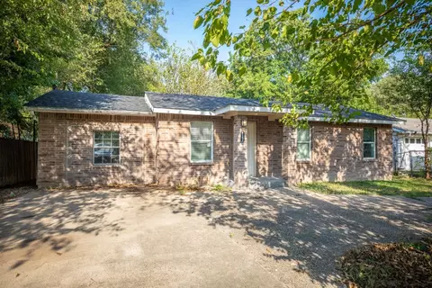 4152 Interurban Rd, Lancaster, TX 75134