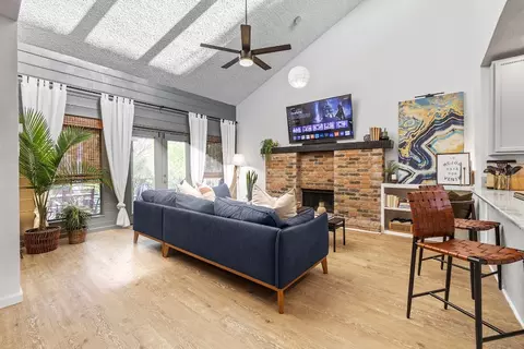1701 Queen St, Fort Worth, TX 76103