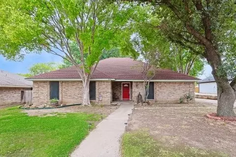 8601 Hummingbird Dr, Frisco, TX 75034