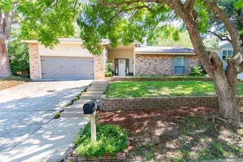 1609 Craighton Ct, Arlington, TX 76012