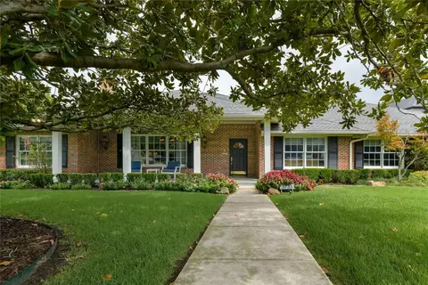 5733 Stonegate Rd, Dallas, TX 75209