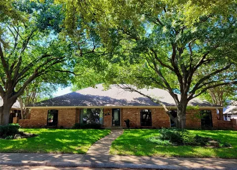 16311 Fallkirk Dr, Dallas, TX 75248