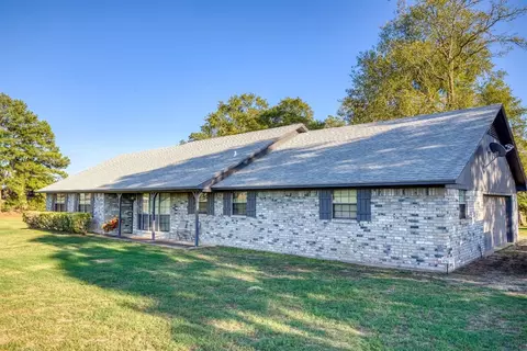 300 An County Road 1201, Elkhart, TX 75839