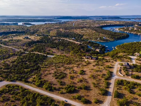 860 Baltrusol Dr, Graford, TX 76449