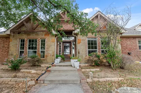 271 Briar Creek Ln, Bowie, TX 76230