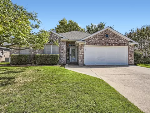 2771 Oakdale Dr, Burleson, TX 76028