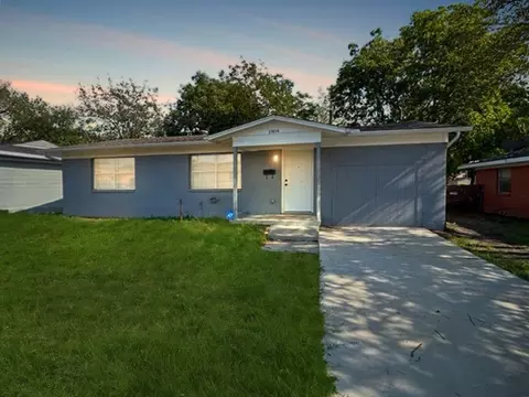 1804 Hillcrest St, Mesquite, TX 75149