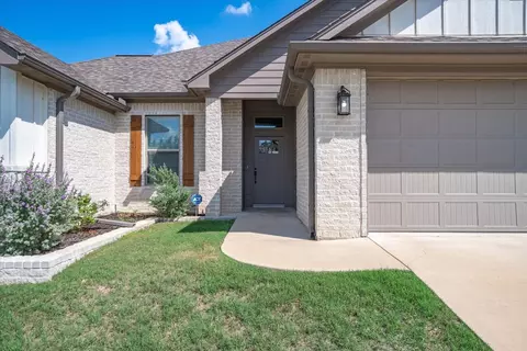 1239 Nate Cir, Bullard, TX 75757