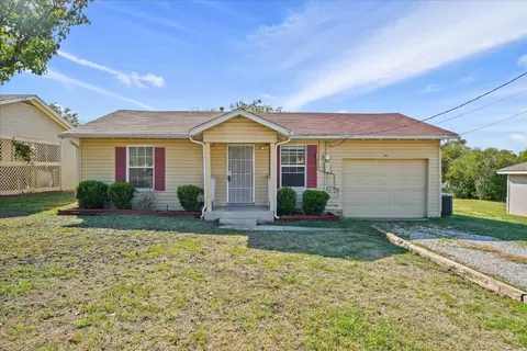 223 Church St, Desoto, TX 75115