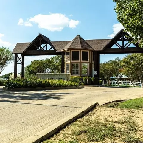 108 Country Vista Cir, Burleson, TX 76028