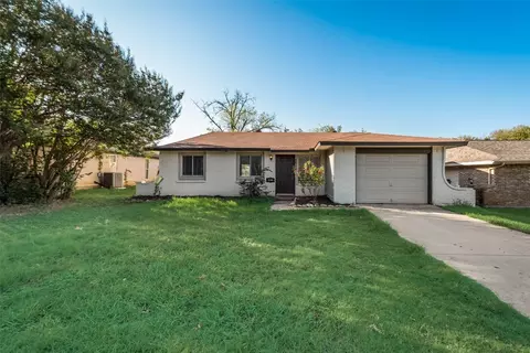 5616 Bonner Dr, Haltom City, TX 76148