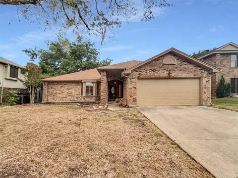 1813 Chatham Dr, Flower Mound, TX 75028