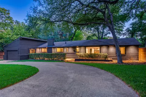 2846 W 9th St, Dallas, TX 75211