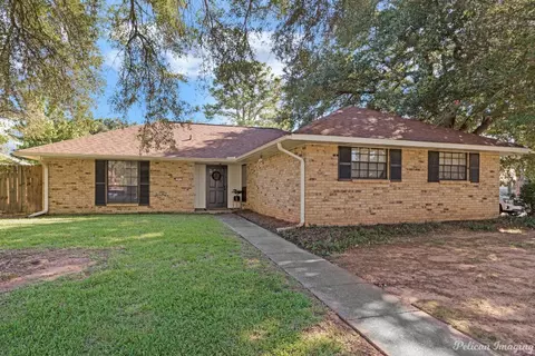 131 Fountainbleu Dr, Shreveport, LA 71115