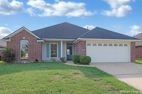 6004 Pampus Ln, Bossier City, LA 71112