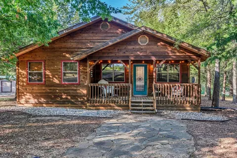 2003 Flowing Wells Rd, Pottsboro, TX 75076