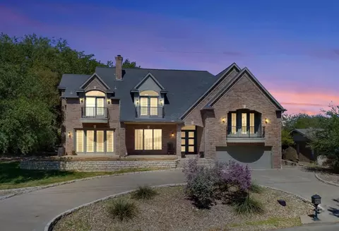 4922 Rio Vista Dr, Granbury, TX 76049