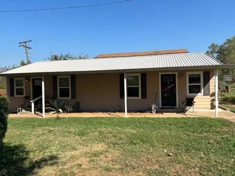 208 W Val Verde Cir, Keene, TX 76059