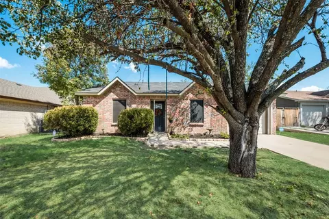 200 N Bugle Dr, Fort Worth, TX 76108