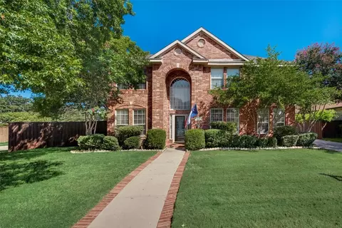 552 Parkview Dr, Grand Prairie, TX 75052