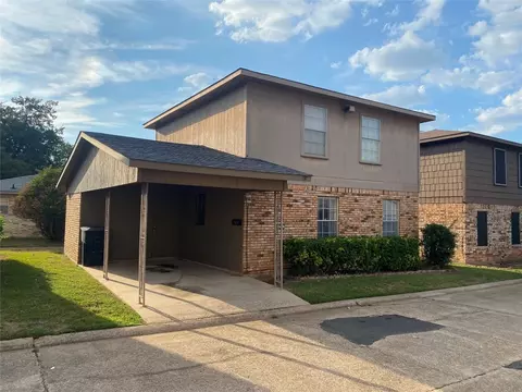 205 Rampart St, Bossier City, LA 71112