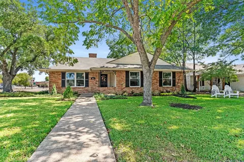 9656 Lanward Dr, Dallas, TX 75238