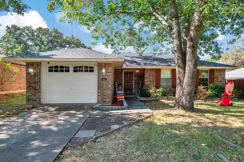 506 Flower St, Seagoville, TX 75159