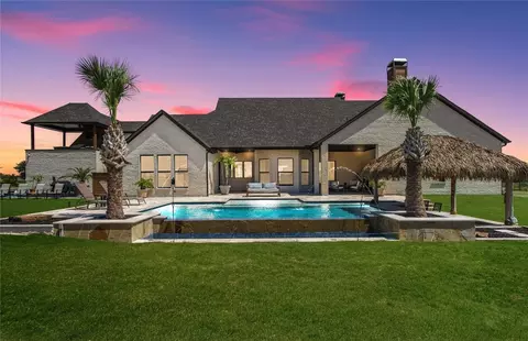 321 Martingale Trl, Oak Point, TX 75068