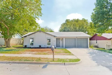 5904 Richard Dr, Watauga, TX 76148