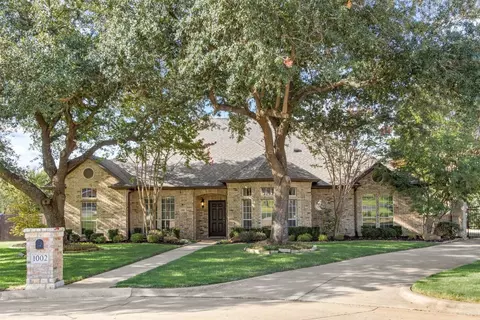 1002 Shadywood Ct, Southlake, TX 76092