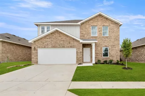 8348 Hawkview Dr, Fort Worth, TX 76179