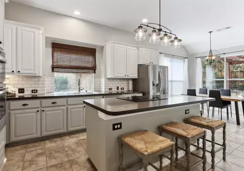 821 Fall Crk, Grapevine, TX 76051 photo 22