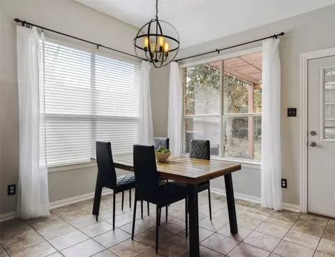 821 Fall Crk, Grapevine, TX 76051 photo 9