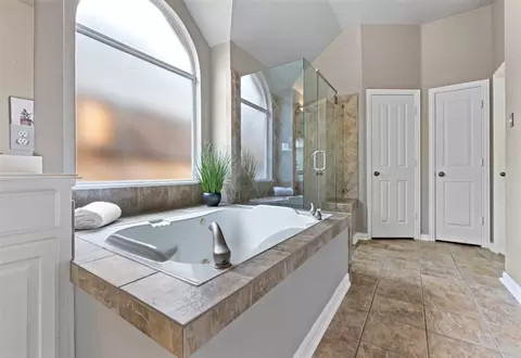 821 Fall Crk, Grapevine, TX 76051 photo 33