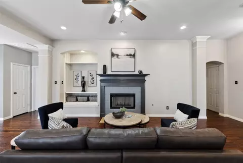 821 Fall Crk, Grapevine, TX 76051 photo 27